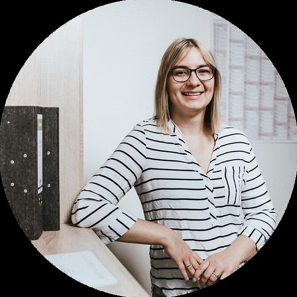 Jacqueline Wymar-Groth — Finanzbuchhaltung